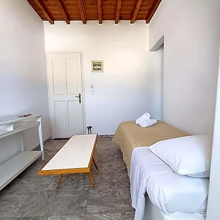 Manos 4* Mykonos Town