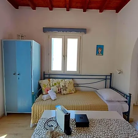 Manos Hotel