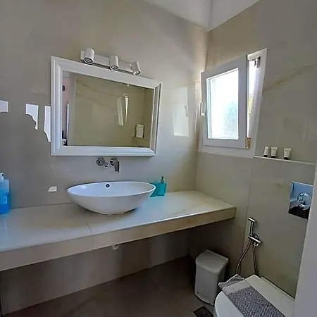 Hotel Manos 4*