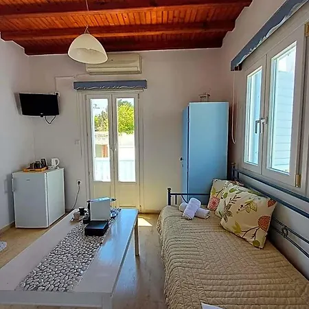 Otel Manos 4*