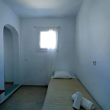 Manos 4* Mykonos Town